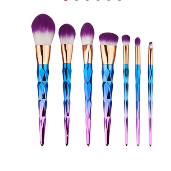 Mermaid Style Fine Bristle Makeup Brushes - Picture 2 of 4